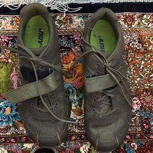 Inov-8 Olive Green women’s  Training Sneakers with Strap